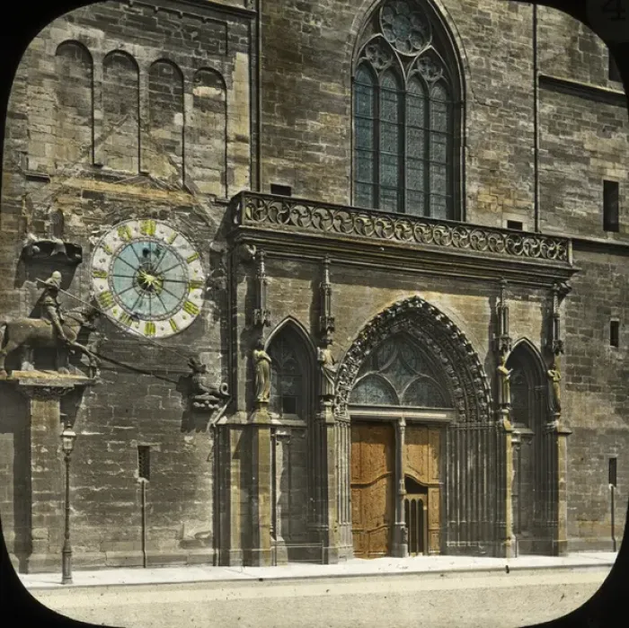 Framed Print : Switzerland - West Door at the Basel Minster Framed Print : Switzerland - West Door at the Basel Minster