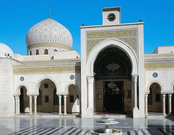 Syria. Damascus. Sayyidah Ruqayya Mosque, built in 1985 Shi