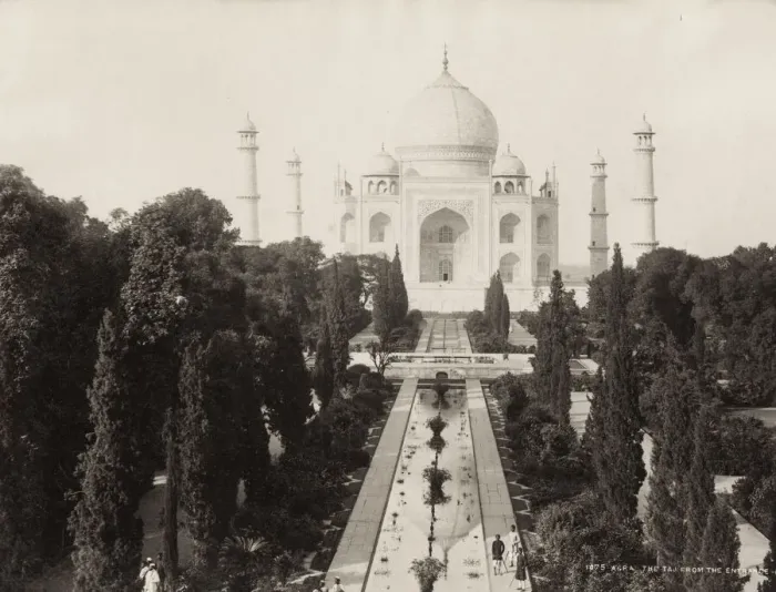 Framed Print : Taj Mahal, Agra, India Framed Print : Taj Mahal, Agra, India