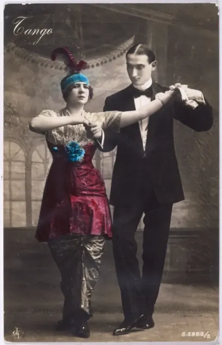 Framed Print : Tango (Photo)