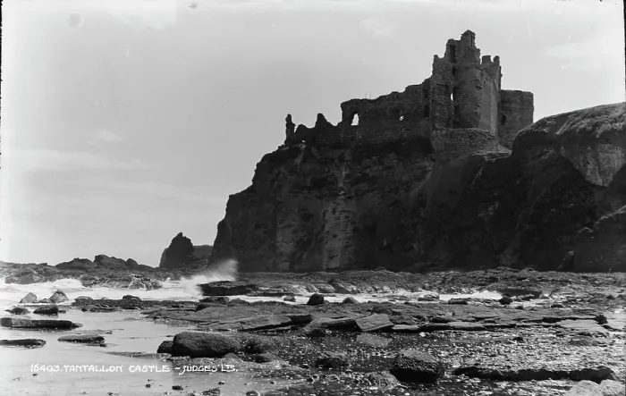Framed Print : Tantallon Castle Ruins Framed Print : Tantallon Castle Ruins