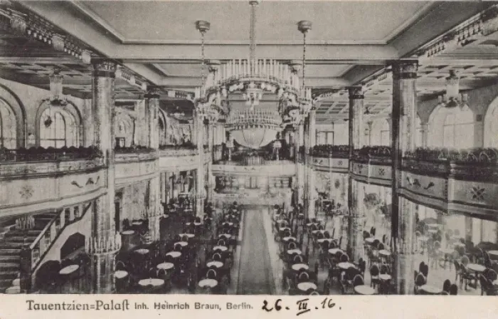 Framed Print : Tauentzien-Palast, Restaurant / Cafe Berlin Framed Print : Tauentzien-Palast, Restaurant / Cafe Berlin