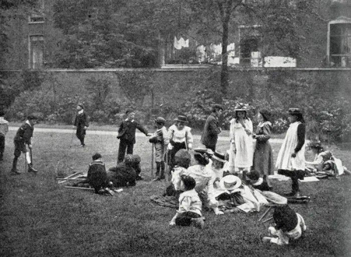 Framed Print : Tavistock Place School for Disabled, London - Playtime Framed Print : Tavistock Place School for Disabled, London - Playtime