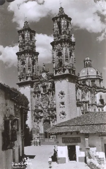 Framed Print : Taxco, Mexico - Santa Prisca Temple (Templo de Santa Prisca) Framed Print : Taxco, Mexico - Santa Prisca Temple (Templo de Santa Prisca)