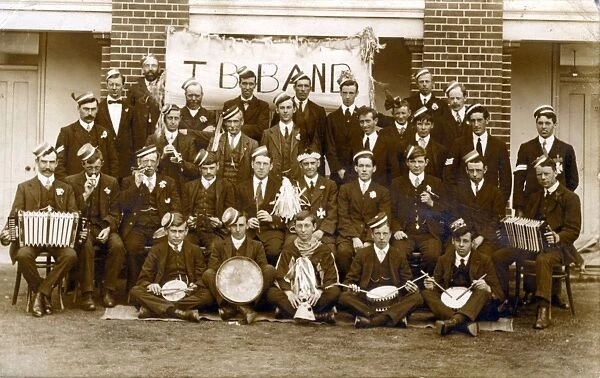 TB Band, England. Tuberculosis Patients Date: 1920s
