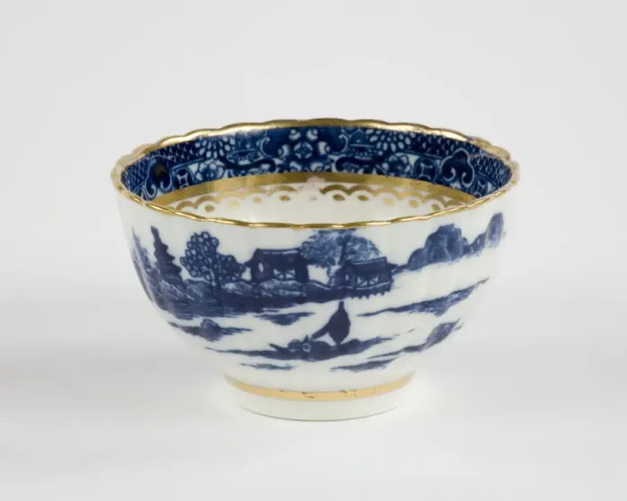 Framed Print : Tea bowl made from porcelain, transfer-printed in underglaze blue with Framed Print : Tea bowl made from porcelain, transfer-printed in underglaze blue with