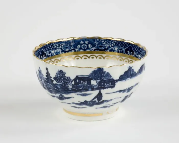 Framed Print : Tea bowl made from porcelain, transfer-printed in underglaze blue with Framed Print : Tea bowl made from porcelain, transfer-printed in underglaze blue with