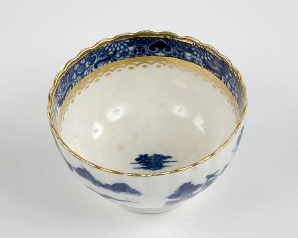 Tea bowl made from porcelain, transfer-printed in underglaze blue with