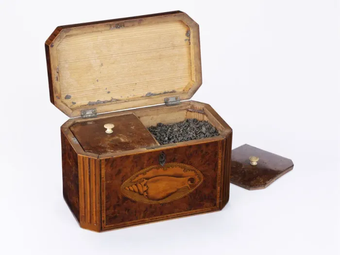Framed Print : Tea caddy. Burr yew tea caddy of rectangular form with canted corners Framed Print : Tea caddy. Burr yew tea caddy of rectangular form with canted corners