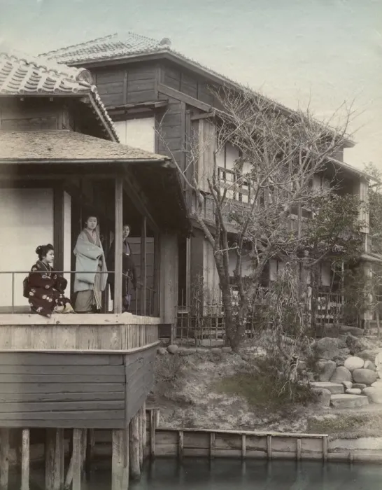 Framed Print : Tea house Mukojima, Tokyo, with geishas on the balcony