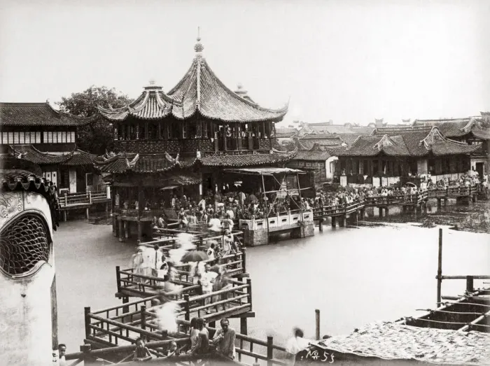 Framed Print : Tea house, Shanghai, China, circa 1890s. Date: circa 1890s Framed Print : Tea house, Shanghai, China, circa 1890s. Date: circa 1890s