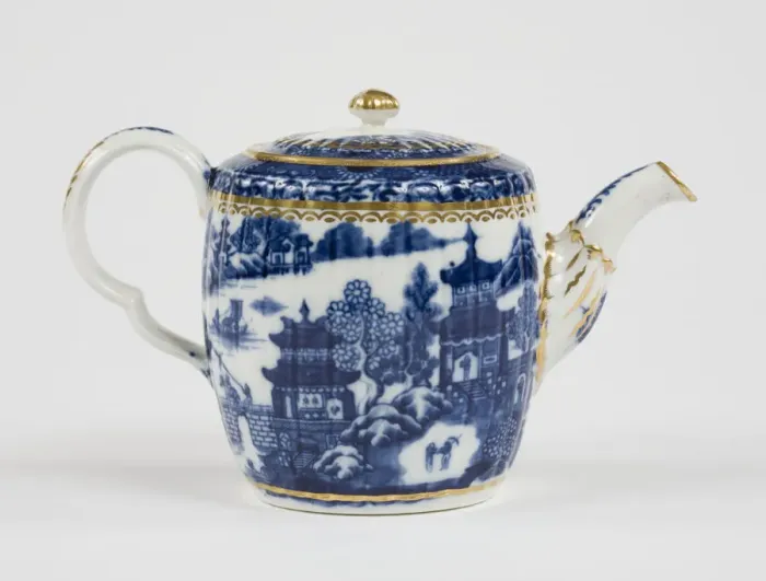 Framed Print : Tea pot. Teapot, lid and stand made from porcelain Framed Print : Tea pot. Teapot, lid and stand made from porcelain