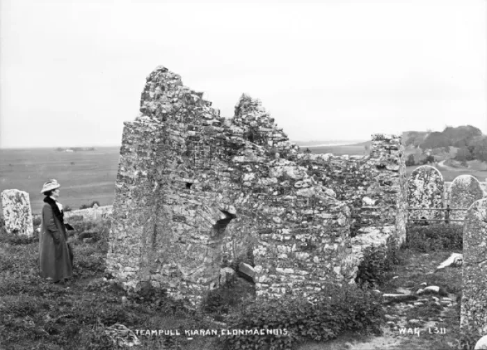 Framed Print : Teampull Kieran, Clonmacnois Framed Print : Teampull Kieran, Clonmacnois