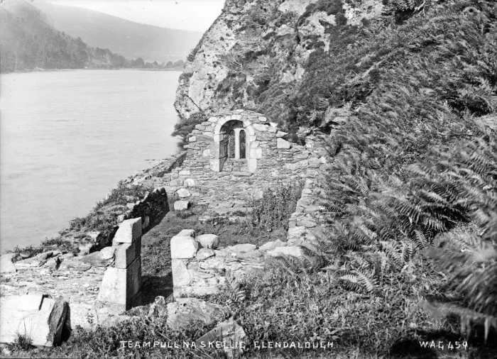 Framed Print : Teampull Na Skellig, Glendalough Framed Print : Teampull Na Skellig, Glendalough
