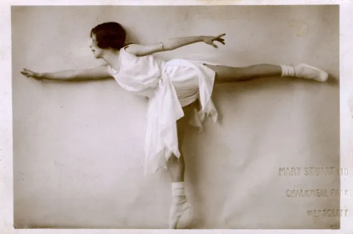 Framed Print : Teenage Ballet Dancer Framed Print : Teenage Ballet Dancer
