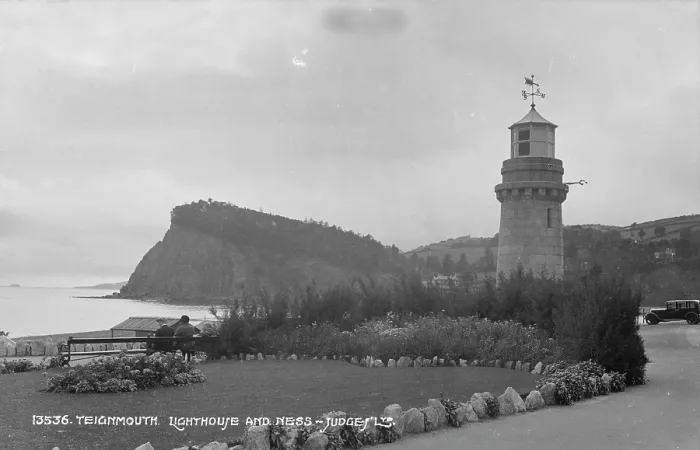 Framed Print : Teignmouth Lighthouse and Ness Framed Print : Teignmouth Lighthouse and Ness