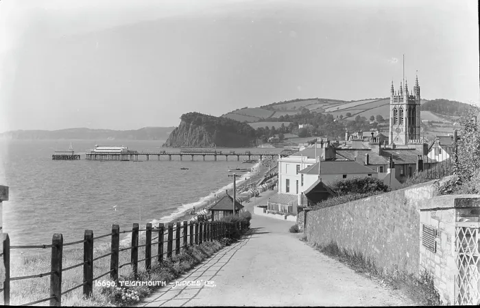 Framed Print : Teignmouth Pier and Coastal View Framed Print : Teignmouth Pier and Coastal View