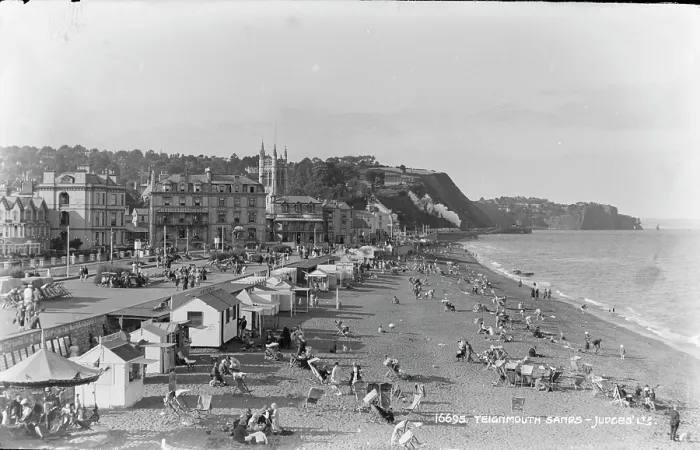 Framed Print : Teignmouth Sands - Judges Lift Framed Print : Teignmouth Sands - Judges Lift