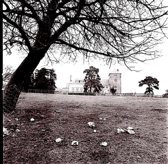 : Telegraph House, constructed on the site of a West Sussex semaphore-station, was the home of Bertrand Russell (1872-1970) and Dora (his second wife), and the location of their progressive Beacon Hill School, established in 1927 : Telegraph House, constructed on the site of a West Sussex semaphore-station, was the home of Bertrand Russell (1872-1970) and Dora (his second wife), and the location of their progressive Beacon Hill School, established in 1927