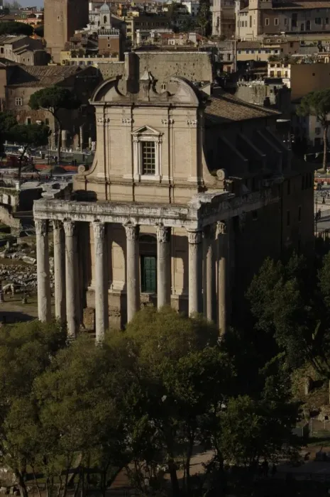 Framed Print : Temple of Antoninus and Faustina. Rome. Italy Framed Print : Temple of Antoninus and Faustina. Rome. Italy