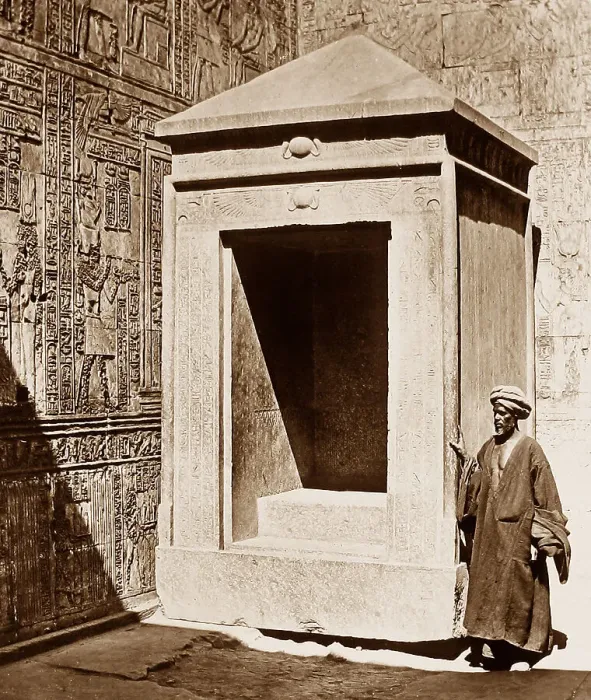 Framed Print : Temple of Edfu, Egypt Framed Print : Temple of Edfu, Egypt