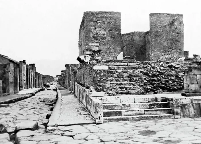Framed Print : Temple of Fortuna, Pompeii, Italy, Victorian period Framed Print : Temple of Fortuna, Pompeii, Italy, Victorian period