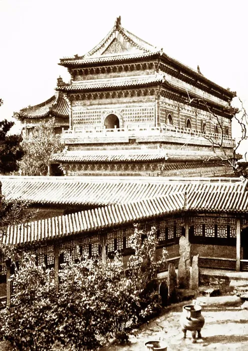 Framed Print : Temple of Ten Thousand Buddhas, Hong Kong, early 1900s