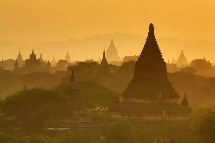 Framed Print : Temples and pagodas at sunset, Plain of Bagan, Myanmar Framed Print : Temples and pagodas at sunset, Plain of Bagan, Myanmar