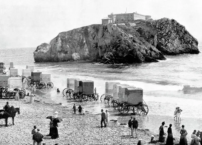 Framed Print : Tenby beach and St. Catherine's Rock Victorian period Framed Print : Tenby beach and St. Catherine's Rock Victorian period