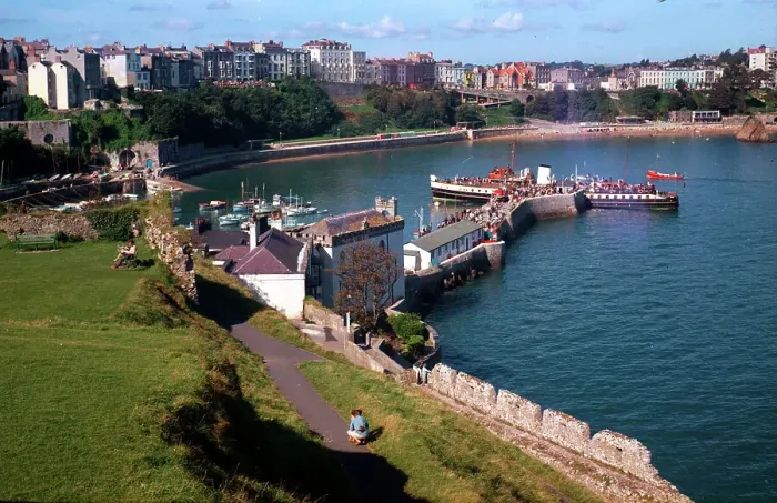 Framed Print : Tenby - The harbour from Castle Hill with passenger steamer Framed Print : Tenby - The harbour from Castle Hill with passenger steamer