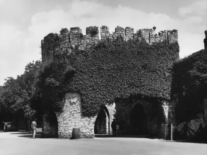 Framed Print : Tenby Town Walls Framed Print : Tenby Town Walls