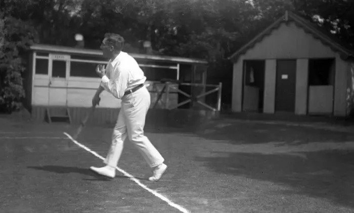 Framed Print : Tennis player at Moorfield Tennis Club Framed Print : Tennis player at Moorfield Tennis Club