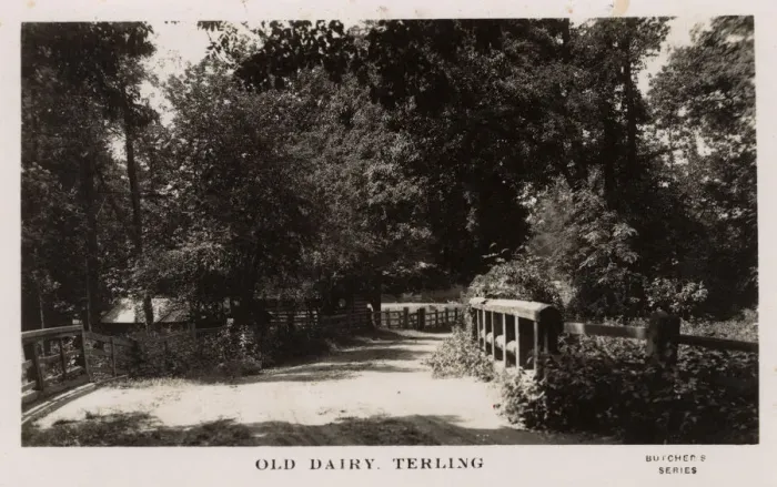 Framed Print : Terling, Essex - Old Dairy Bridge Framed Print : Terling, Essex - Old Dairy Bridge