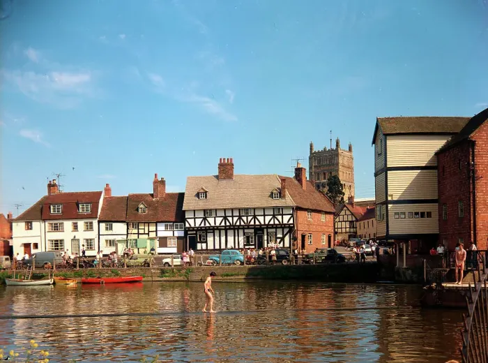 Framed Print : Tewkesbury - Millbank Framed Print : Tewkesbury - Millbank