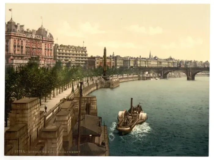 Framed Print : Thames embankment, London, England Framed Print : Thames embankment, London, England