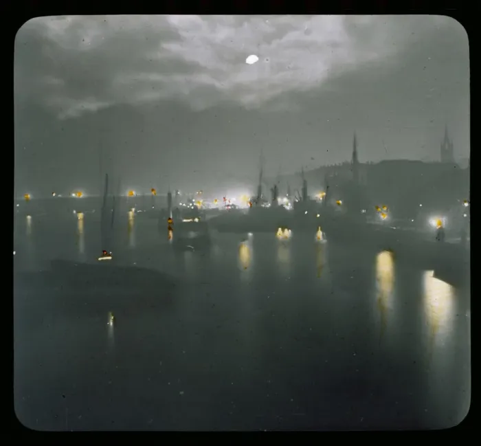 Framed Print : THAMES / LANTERN SLIDE Framed Print : THAMES / LANTERN SLIDE