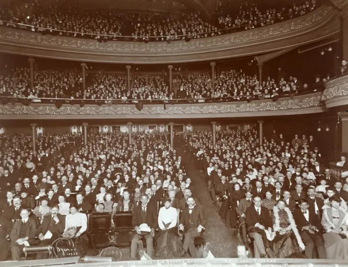 Framed Print : Theatre Audience in New York Framed Print : Theatre Audience in New York