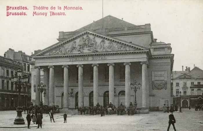Framed Print : Theatre Royal and Opera House, Brussels, Belgium Framed Print : Theatre Royal and Opera House, Brussels, Belgium