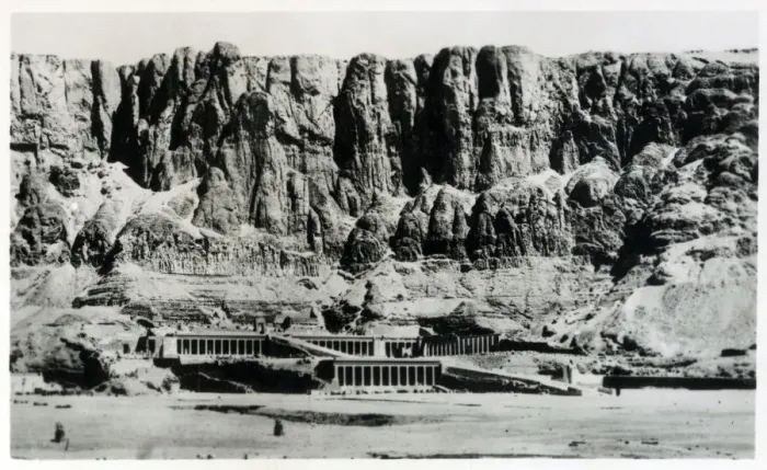 Framed Print : Thebes, Upper Egypt, North Africa - Tomb of Queen Hatshepsut Framed Print : Thebes, Upper Egypt, North Africa - Tomb of Queen Hatshepsut