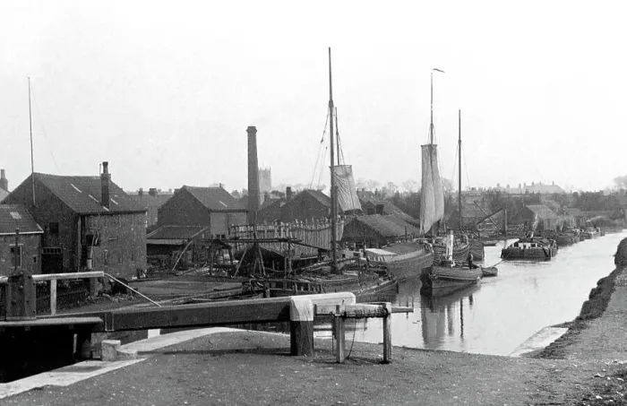 Framed Print : Thorne The Locks early 1900s Framed Print : Thorne The Locks early 1900s