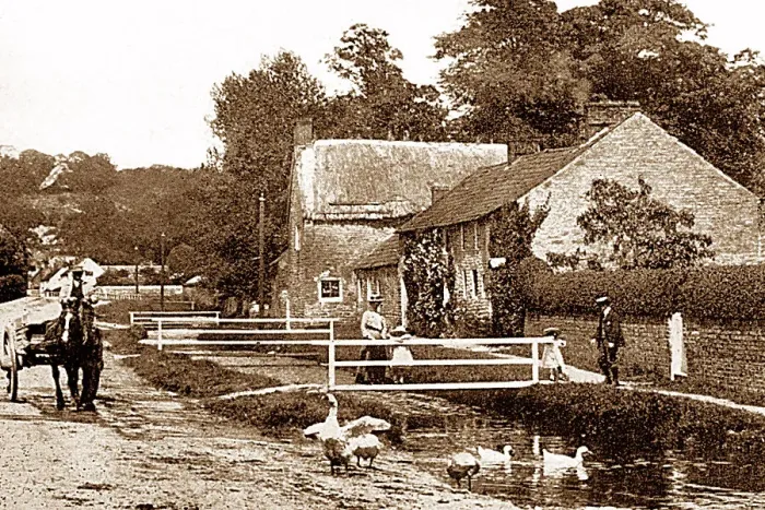 Framed Print : Thornton Le Dale - Maltongate Framed Print : Thornton Le Dale - Maltongate