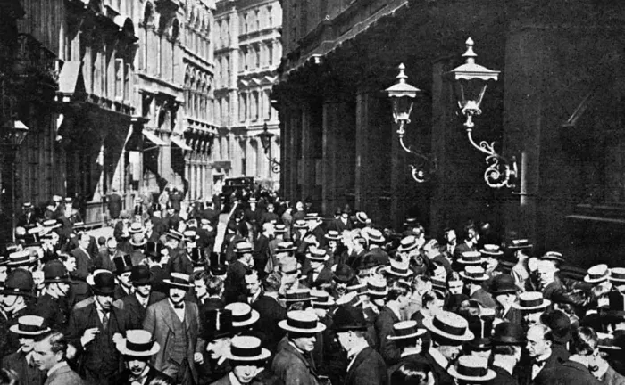 Framed Print : Throgmorton Street 1914 Framed Print : Throgmorton Street 1914