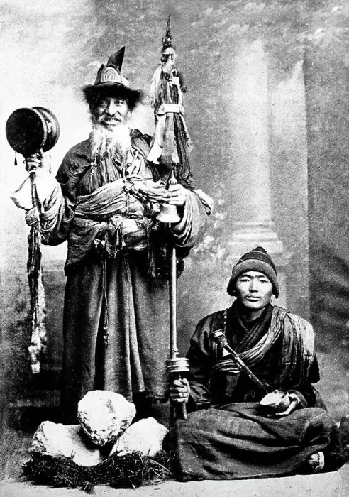 Framed Print : Tibetan Mendicants in Darjeeling, India, Victorian period Framed Print : Tibetan Mendicants in Darjeeling, India, Victorian period