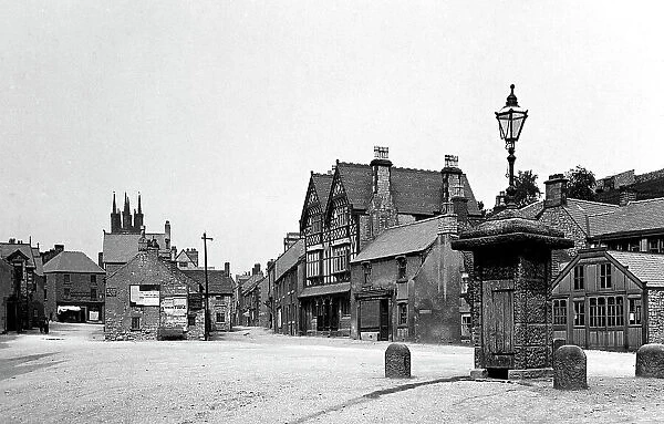 Tideswell Fountain Square early 1900s