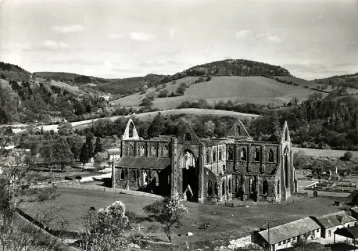 Framed Print : Tintern Abbey, Monmouthshire - from the South East Framed Print : Tintern Abbey, Monmouthshire - from the South East