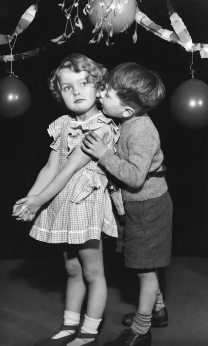 Framed Print : Two toddlers under the mistletoe Framed Print : Two toddlers under the mistletoe