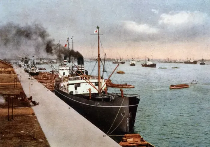 Framed Print : Tokyo / Harbour 1935 Framed Print : Tokyo / Harbour 1935