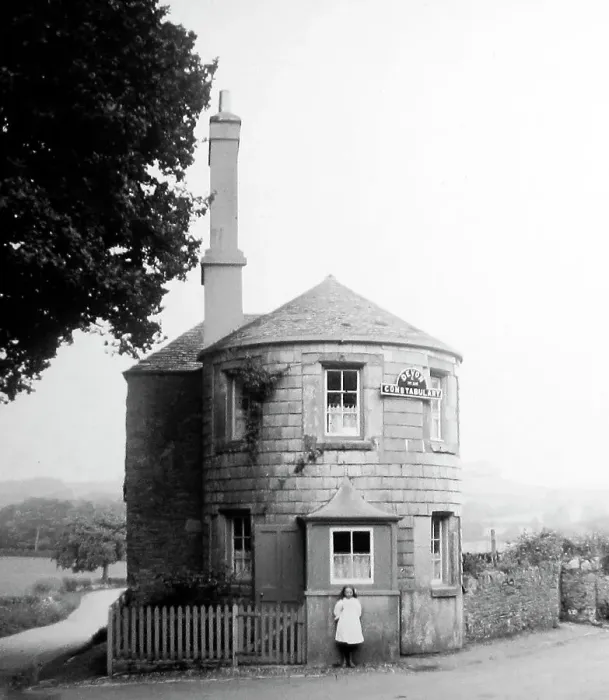 Framed Print : Toll house near Totnes Framed Print : Toll house near Totnes