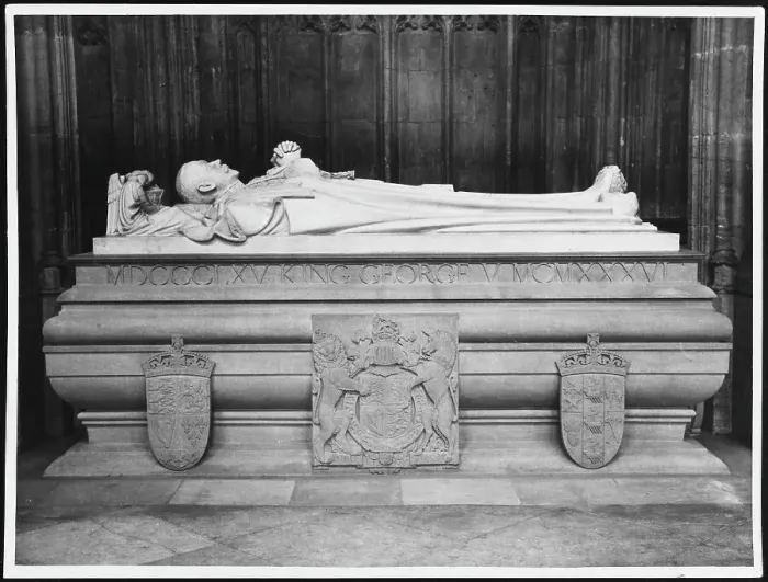 Framed Print : TOMB OF KING GEORGE V Framed Print : TOMB OF KING GEORGE V