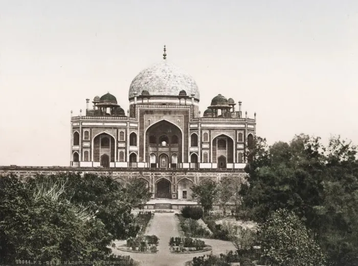 Framed Print : The tomb of the Mughal Emperor Humayun in Delhi, India Framed Print : The tomb of the Mughal Emperor Humayun in Delhi, India